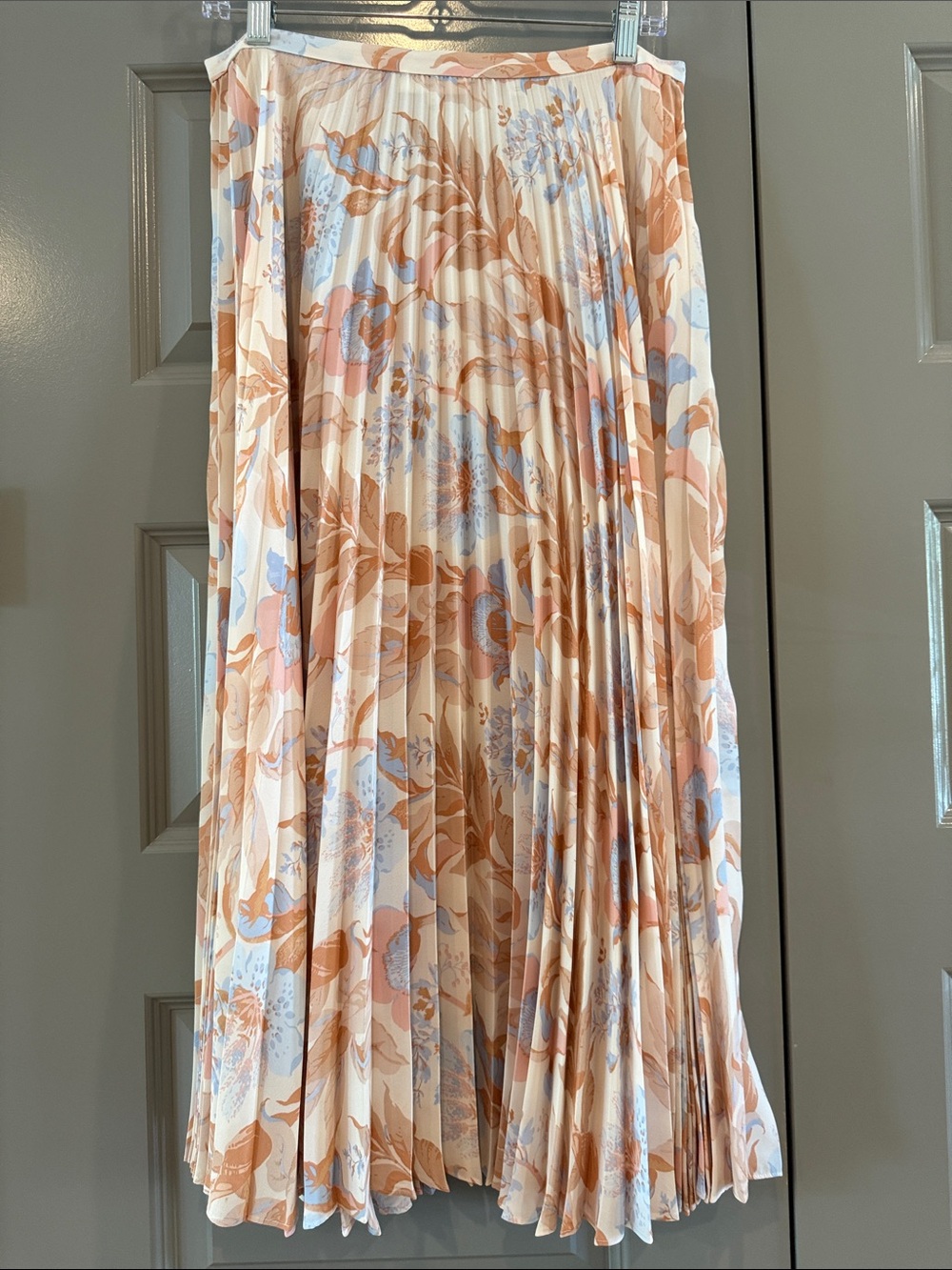 Vince Pleated Floral Maxi Skirt in Peach, Cream and Light Blue